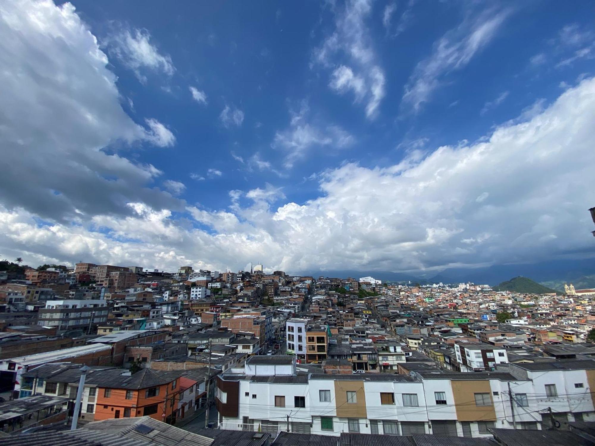 Casa Privada En Manizales Exclusiva Y Comoda Totalmente Equipada Contiguo A La Monumental Plaza De Toros, Cerca Al Mirador De Chipre Y Al Centro Historico De La Ciudad المظهر الخارجي الصورة